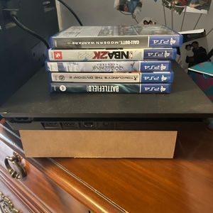 Ps4 console with games NO CONTROLLER!!